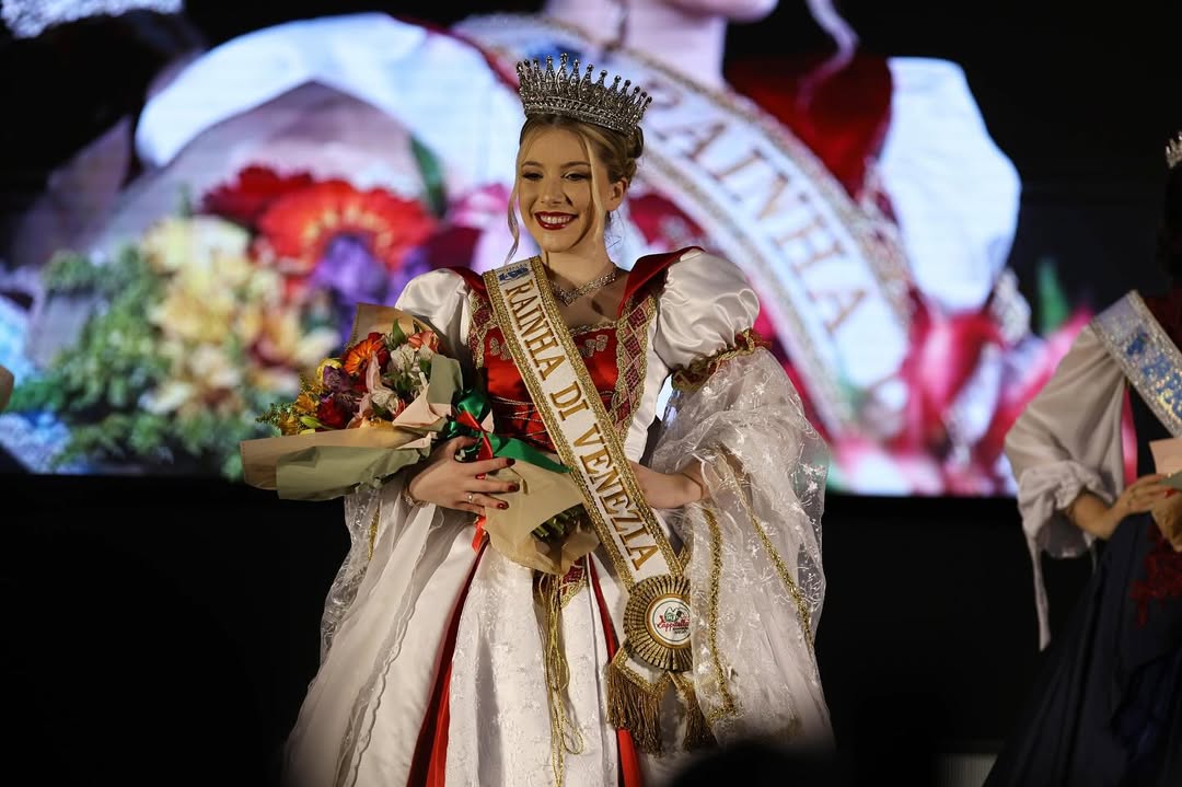 Rainha Ana Paula Sellia